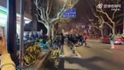 实拍京沪大战赛后球迷冲突:国安球迷冲锋,申花球迷防御