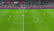 皇马总分2-1领先!维尼修斯手术刀直塞,恩德里克单刀挑射破门